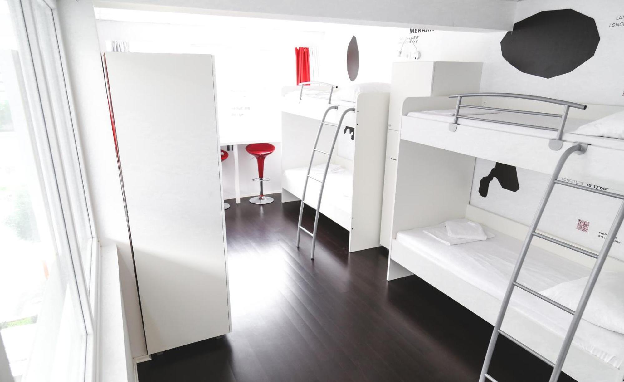 Design Hostel 101 Dalmatinac สปลิท ภายนอก รูปภาพ