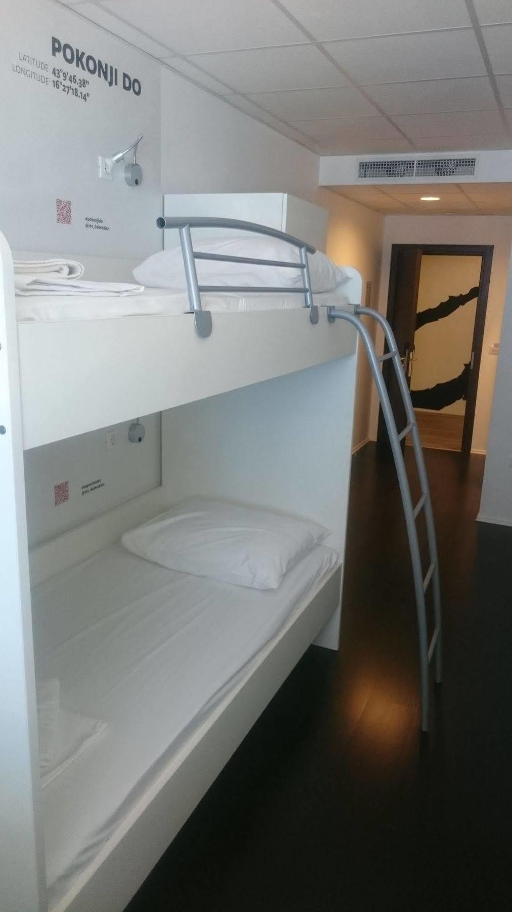 Design Hostel 101 Dalmatinac สปลิท ภายนอก รูปภาพ